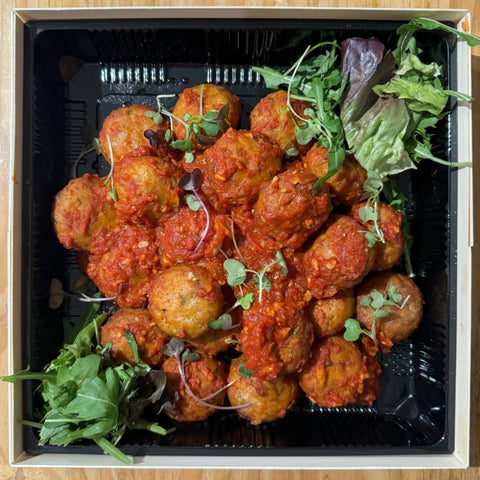 Asian fusion cuisine, 亞洲融合美食,Western fusion food, 西方融合菜, Kwun Tong restaurants, 觀塘餐廳, Boon Catering services, Boon餐飲服務, Japanese French fusion, 日式法式融合菜, Private party catering, 私人聚會餐飲, Event catering Hong Kong, 香港活動餐飲, Bento box delivery, 便當盒配送, Corporate event catering, 企業活動餐飲, Gourmet appetizers, 美味開胃菜, Salad and greens menu, 沙拉和蔬菜菜單, Pasta and rice dishes, 義大利麵和米飯, Dessert catering, 甜點餐飲, Canapés for events, 活動小吃, Restaurant -Boon Cuisine