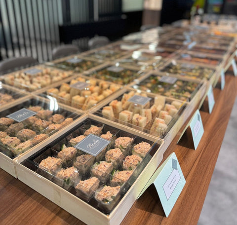 Asian fusion cuisine, 亞洲融合美食,Western fusion food, 西方融合菜, Kwun Tong restaurants, 觀塘餐廳, Boon Catering services, Boon餐飲服務, Japanese French fusion, 日式法式融合菜, Private party catering, 私人聚會餐飲, Event catering Hong Kong, 香港活動餐飲, Bento box delivery, 便當盒配送, Corporate event catering, 企業活動餐飲, Gourmet appetizers, 美味開胃菜, Salad and greens menu, 沙拉和蔬菜菜單, Pasta and rice dishes, 義大利麵和米飯, Dessert catering, 甜點餐飲, Canapés for events, 活動小吃, Restaurant