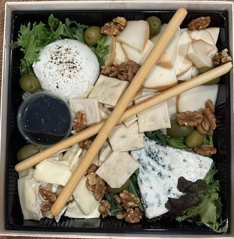 Asian fusion cuisine， 亞洲融合美食，Western fusion food, 西方融合菜, Kwun Tong restaurants, 觀塘餐廳, Boon Catering services, Boon餐飲服務, Japanese French fusion, 日式法式融合菜, Private party catering, 私人聚會餐飲, Event catering Hong Kong, 香港活動餐飲, Bento box delivery, 便當盒配送, Corporate event catering, 企業活動餐飲, Gourmet appetizers, 美味開胃菜, Salad and greens menu, 沙拉和蔬菜菜單, Pasta and rice dishes, 義大利麵和米飯, Dessert catering, 甜點餐飲, Canapés for events, 活動小吃, Restaurant -Boon Cuisine