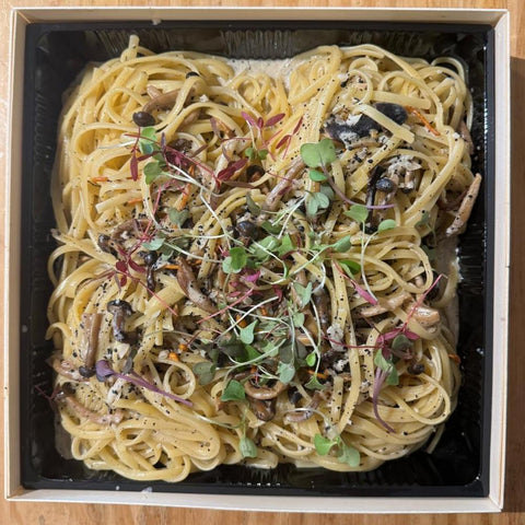 Asian fusion cuisine， 亞洲融合美食，Western fusion food, 西方融合菜, Kwun Tong restaurants, 觀塘餐廳, Boon Catering services, Boon餐飲服務, Japanese French fusion, 日式法式融合菜, Private party catering, 私人聚會餐飲, Event catering Hong Kong, 香港活動餐飲, Bento box delivery, 便當盒配送, Corporate event catering, 企業活動餐飲, Gourmet appetizers, 美味開胃菜, Salad and greens menu, 沙拉和蔬菜菜單, Pasta and rice dishes, 義大利麵和米飯, Dessert catering, 甜點餐飲, Canapés for events, 活動小吃, Restaurant -Boon Cuisine