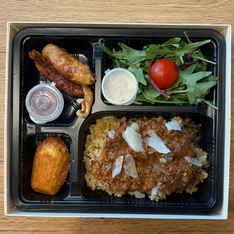 Asian fusion cuisine， 亞洲融合美食，Western fusion food, 西方融合菜, Kwun Tong restaurants, 觀塘餐廳, Boon Catering services, Boon餐飲服務, Japanese French fusion, 日式法式融合菜, Private party catering, 私人聚會餐飲, Event catering Hong Kong, 香港活動餐飲, Bento box delivery, 便當盒配送, Corporate event catering, 企業活動餐飲, Gourmet appetizers, 美味開胃菜, Salad and greens menu, 沙拉和蔬菜菜單, Pasta and rice dishes, 義大利麵和米飯, Dessert catering, 甜點餐飲, Canapés for events, 活動小吃, Restaurant -Boon Cuisine
